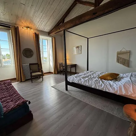 Maison Historique 5 Pieces, 8 Couchages, Jardins Fleuris, Terrasse, Bbq, Proche La Rochelle Et Plages - Fr-1-246-714 *